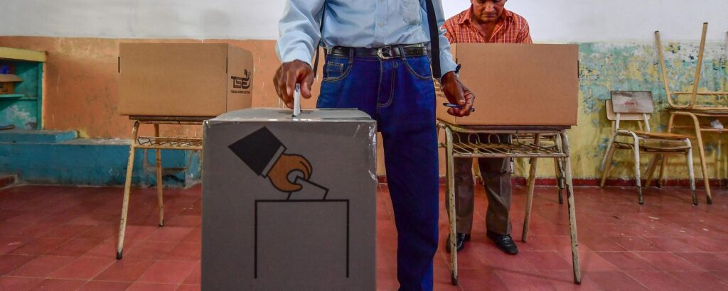 Gana Bukele elecciones en El Salvador 2
